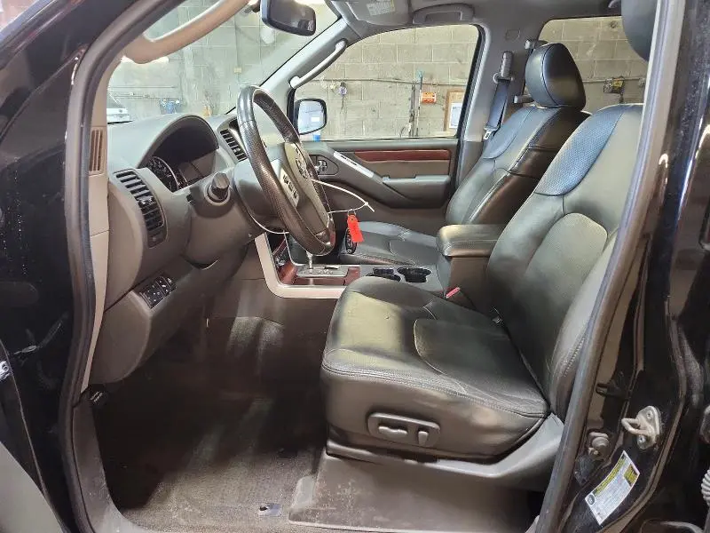 2010 NISSAN PATHFINDER S  