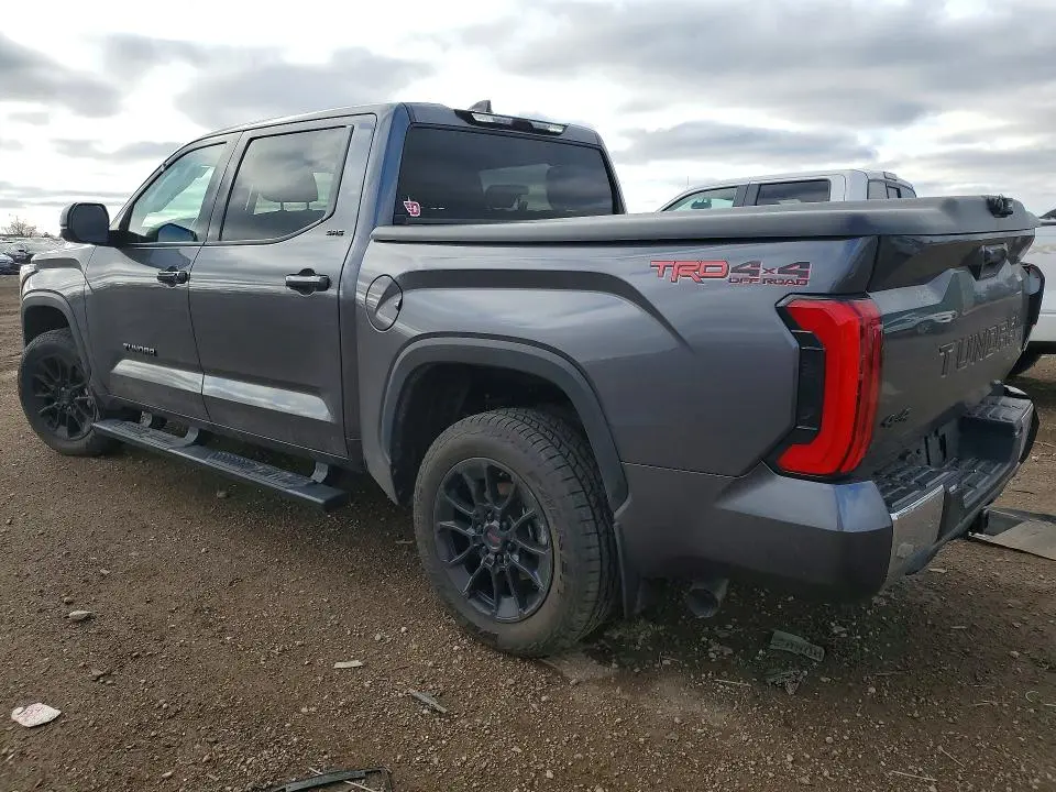2023 TOYOTA TUNDRA SR5  