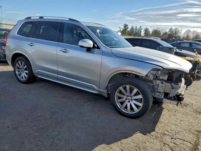 2016 VOLVO XC90 T6  