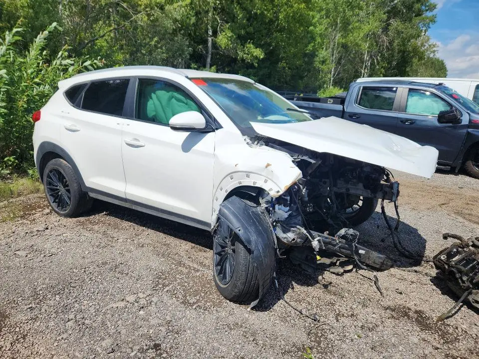 2018 HYUNDAI TUCSON SE  