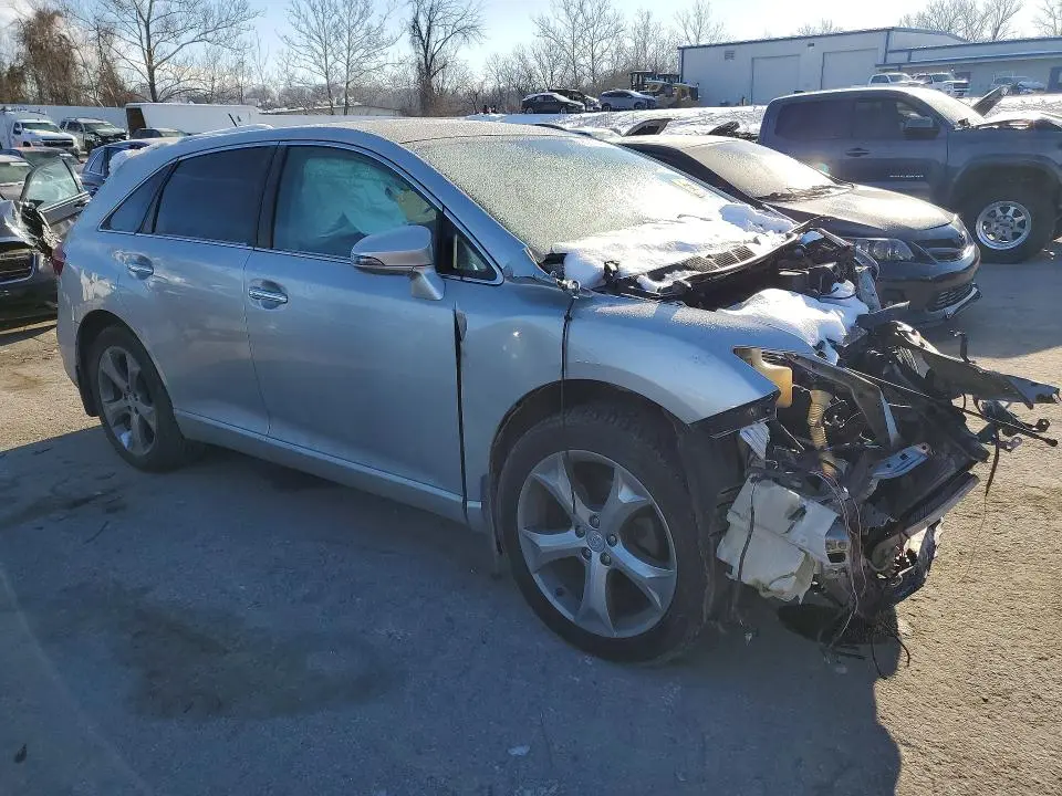 2013 TOYOTA VENZA LE  