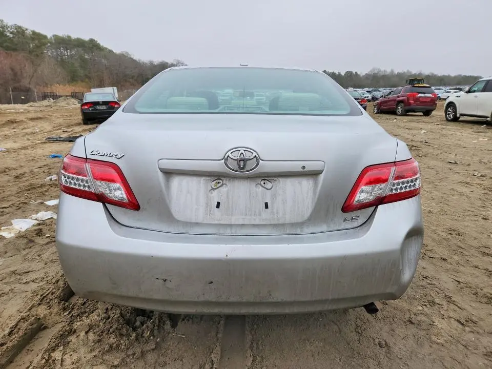 2011 TOYOTA CAMRY BASE  