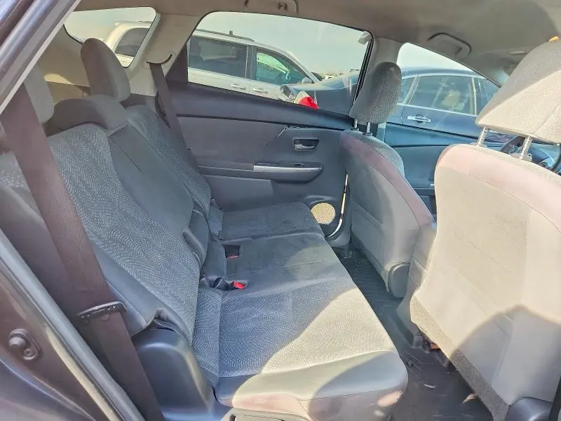 2013 TOYOTA PRIUS V THREE  