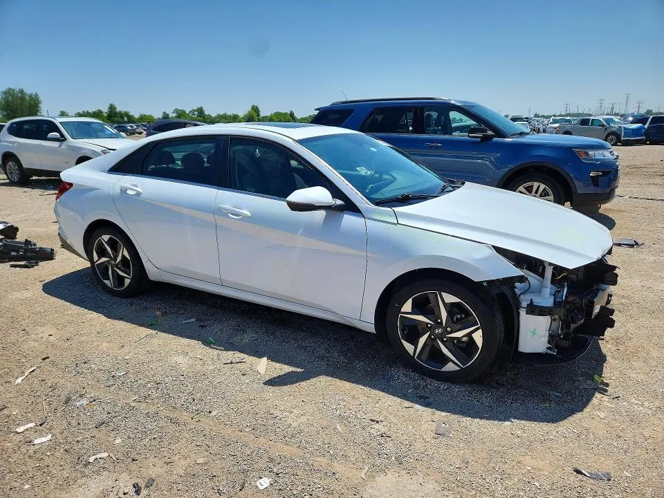 2021 HYUNDAI ELANTRA SEL  