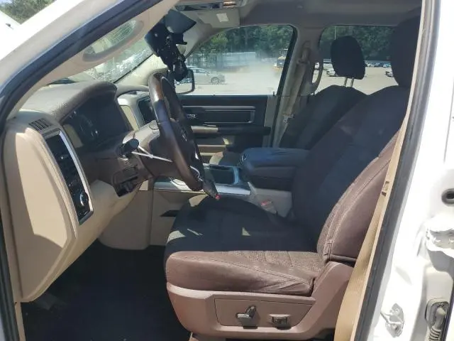 2016 RAM 1500 SLT  