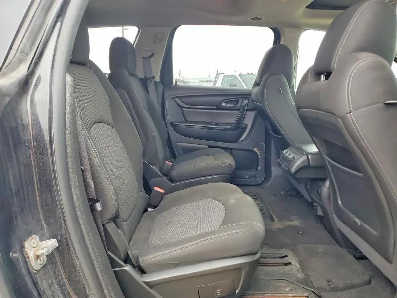 2014 CHEVROLET TRAVERSE LT  