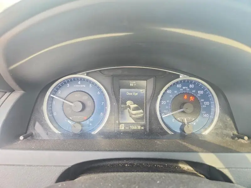 2015 TOYOTA CAMRY XLE  