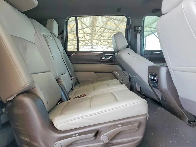 2022 CHEVROLET SUBURBAN C1500 LT  