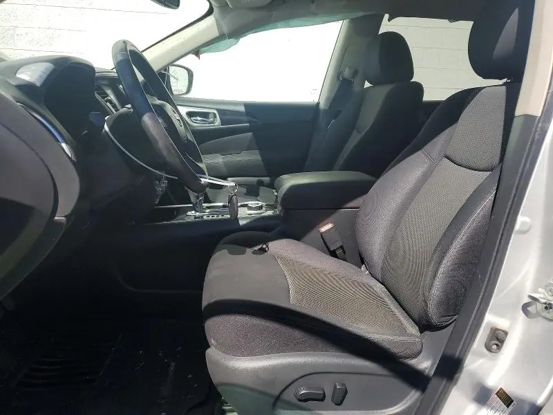 2017 NISSAN PATHFINDER SV  