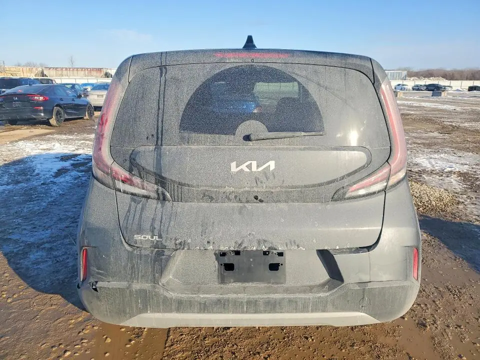 2023 KIA SOUL LX  
