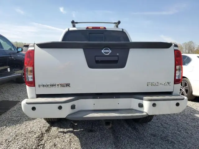 2015 NISSAN FRONTIER S  