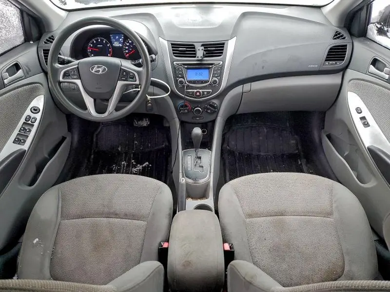 2012 HYUNDAI ACCENT GLS  