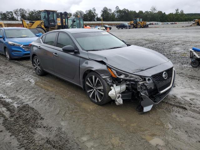 2021 NISSAN ALTIMA SR