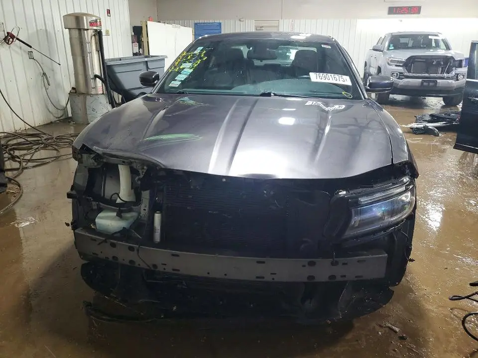 2015 DODGE CHARGER SE  