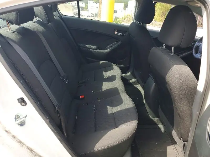 2016 KIA FORTE LX  