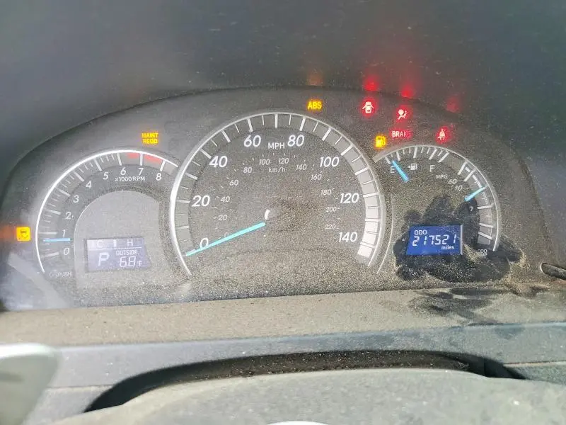 2012 TOYOTA CAMRY SE  
