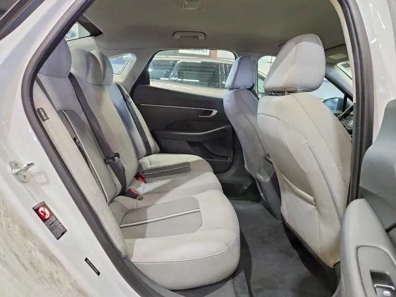 2021 HYUNDAI SONATA SE  