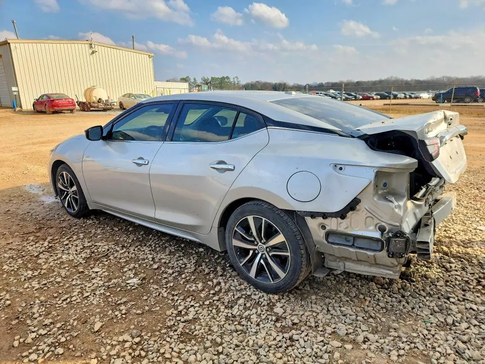 2021 NISSAN MAXIMA SV  