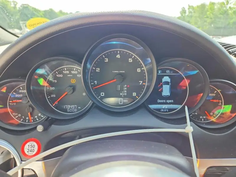 2016 PORSCHE CAYENNE   