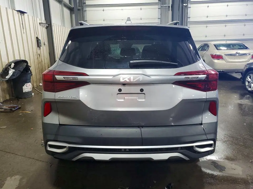 2023 KIA SELTOS S  