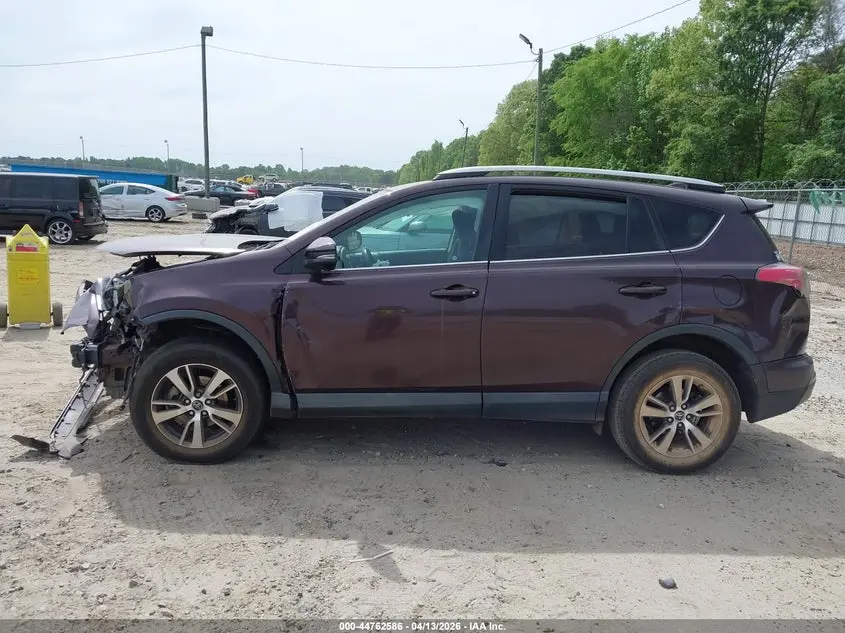 2017 TOYOTA RAV4 XLE