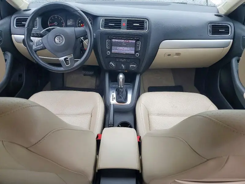 2013 VOLKSWAGEN JETTA   