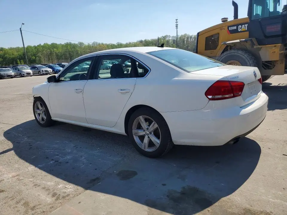 2014 VOLKSWAGEN PASSAT S  