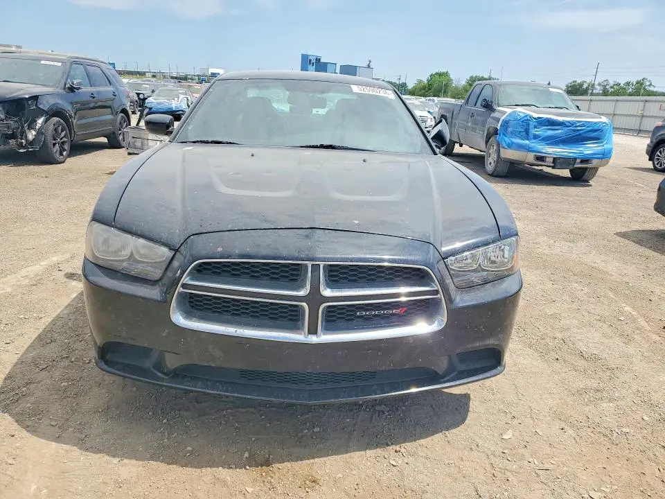 2013 DODGE CHARGER SE  