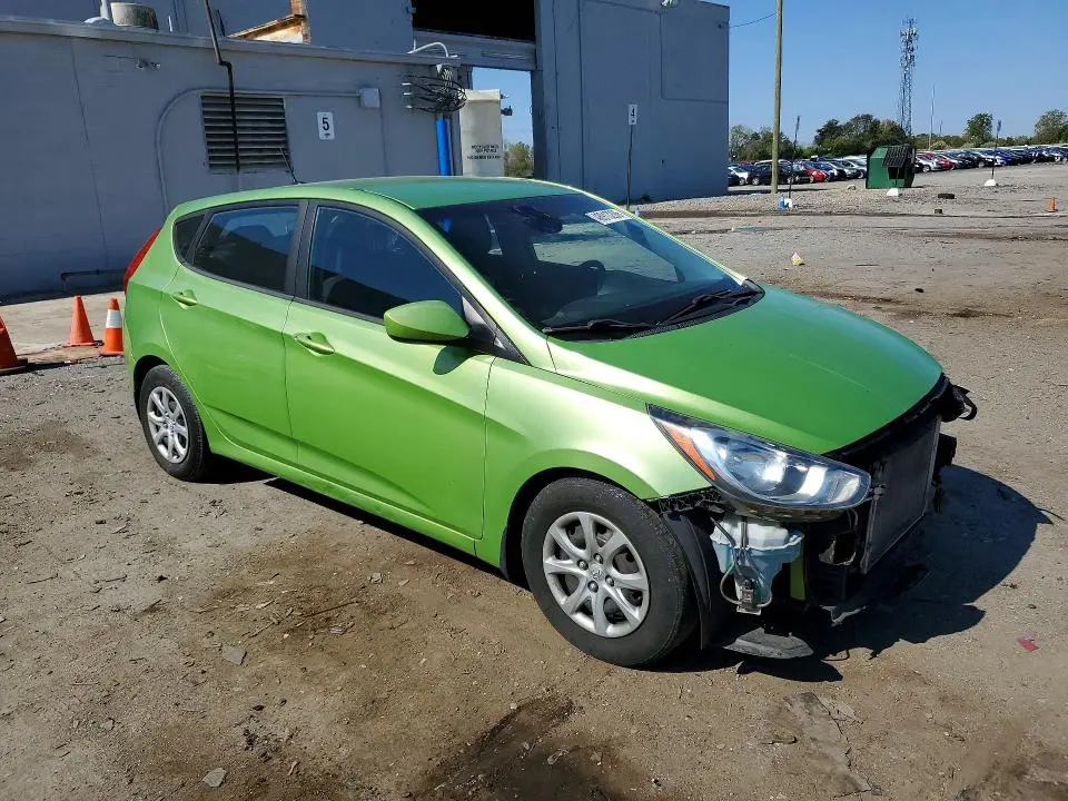 2012 HYUNDAI ACCENT GS  
