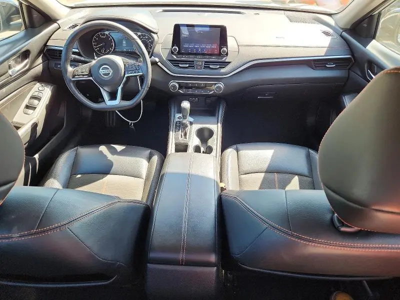 2019 NISSAN ALTIMA SR  