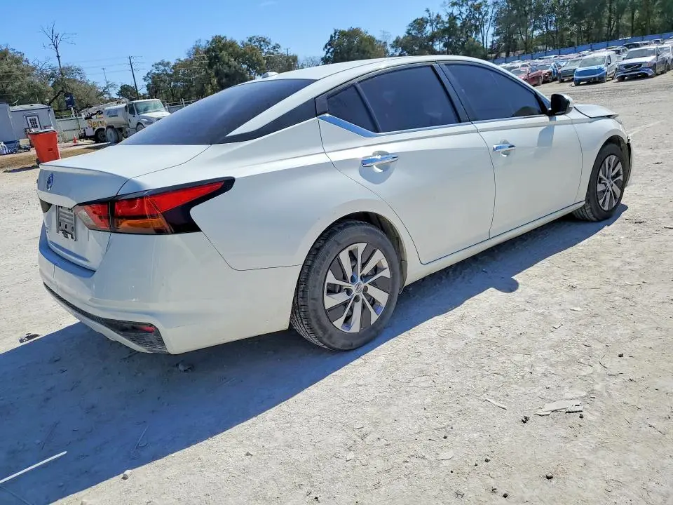 2019 NISSAN ALTIMA S  
