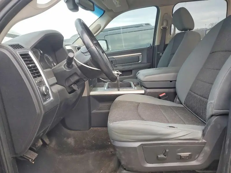 2014 RAM 1500 SLT  