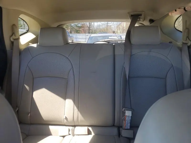 2010 NISSAN ROGUE S  
