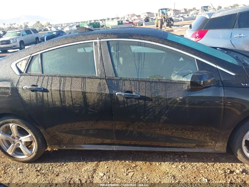 2017 CHEVROLET VOLT LT