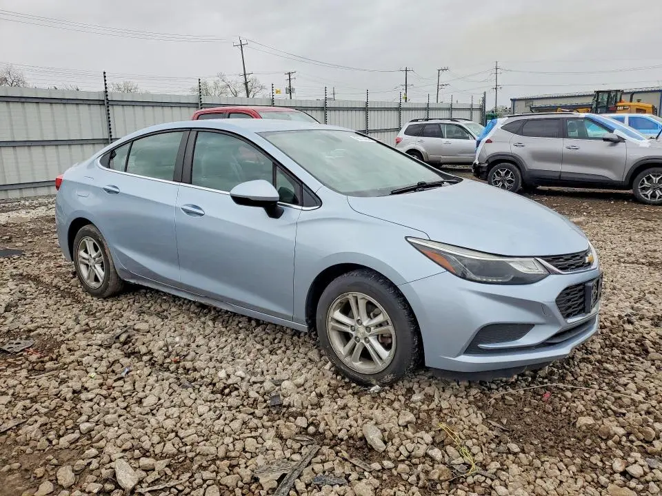 2017 CHEVROLET CRUZE LT  