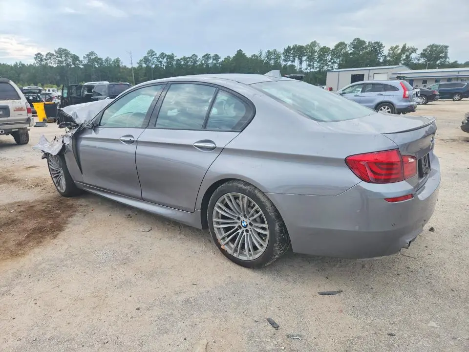 2013 BMW M5   