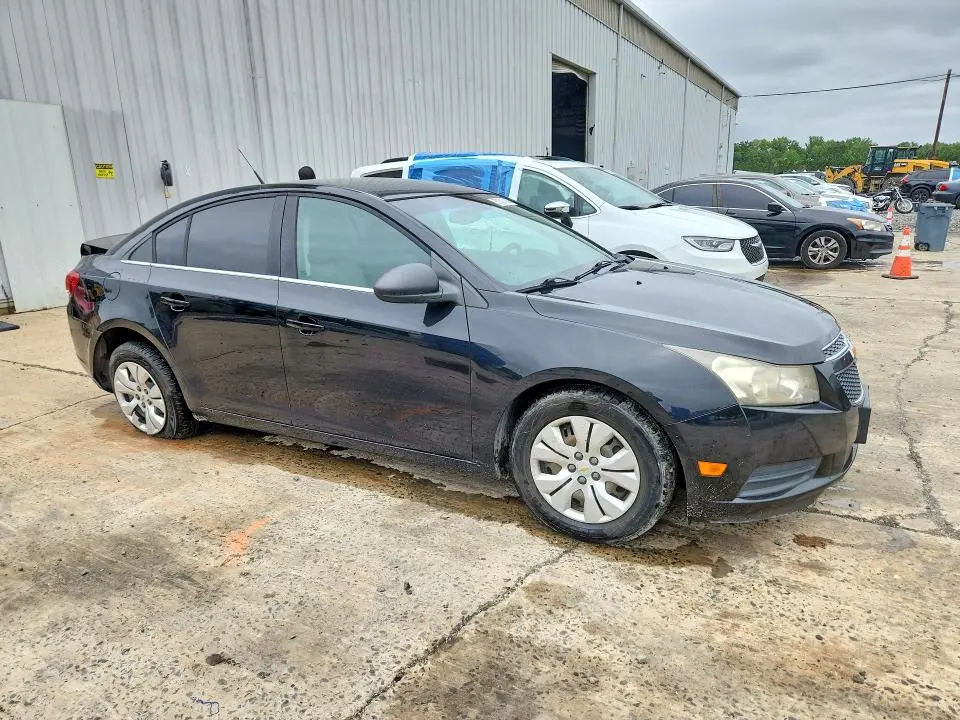 2012 CHEVROLET CRUZE LS  