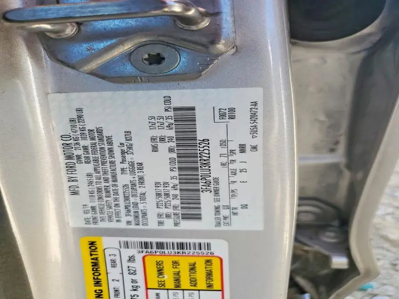 2019 FORD FUSION SE  