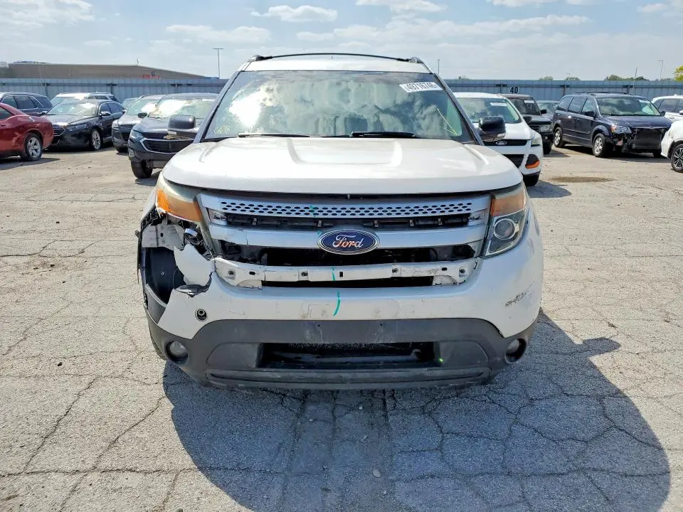 2015 FORD EXPLORER XLT  