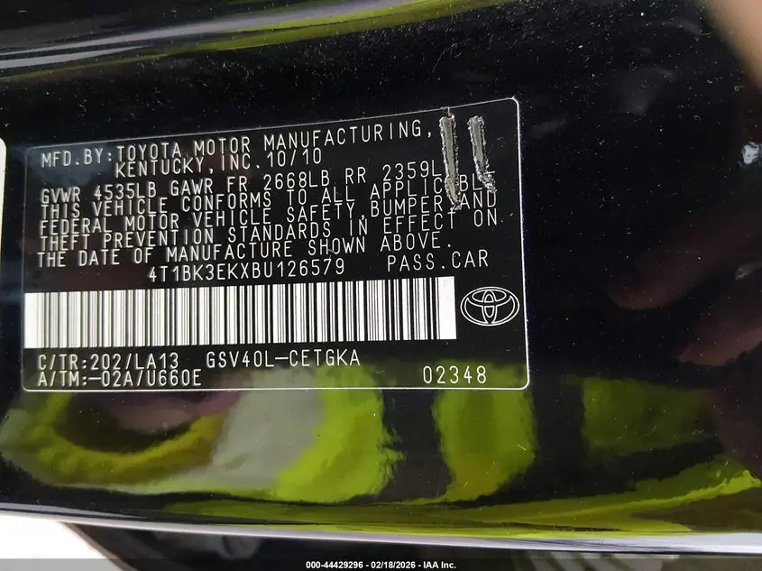 2011 TOYOTA CAMRY XLE V6