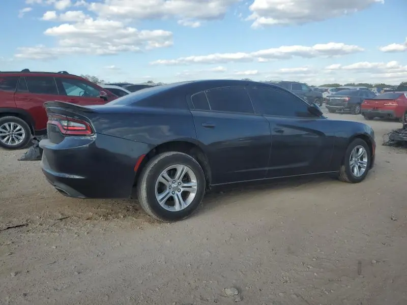 2017 DODGE CHARGER SE  