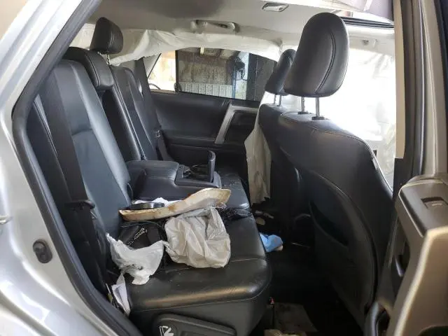 2011 TOYOTA 4RUNNER SR5  