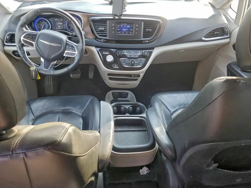 2017 CHRYSLER PACIFICA TOURING L  