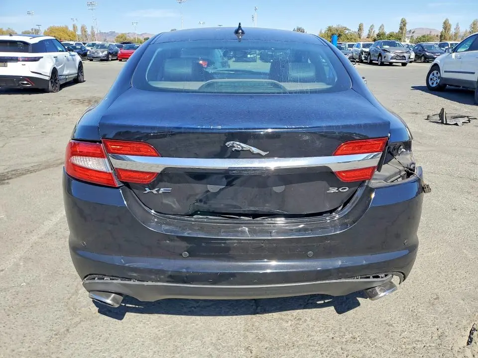 2013 JAGUAR XF   