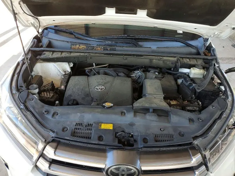 2017 TOYOTA HIGHLANDER LIMITED  
