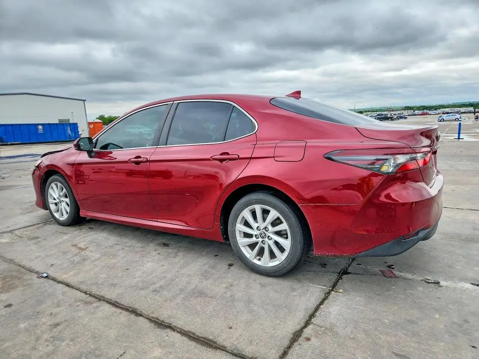 2021 TOYOTA CAMRY LE  