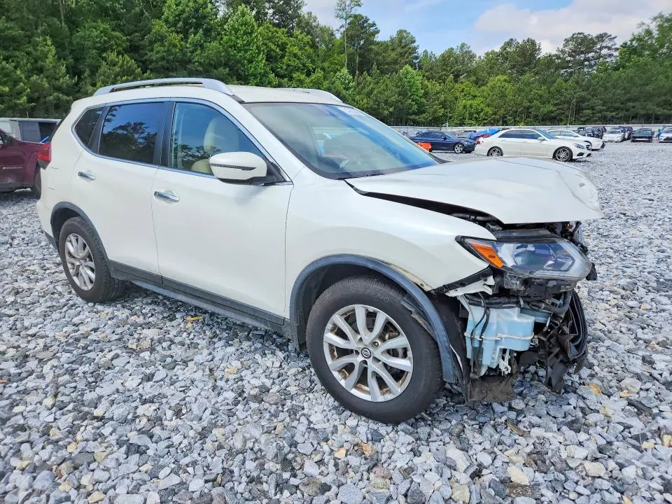 2018 NISSAN ROGUE SV  