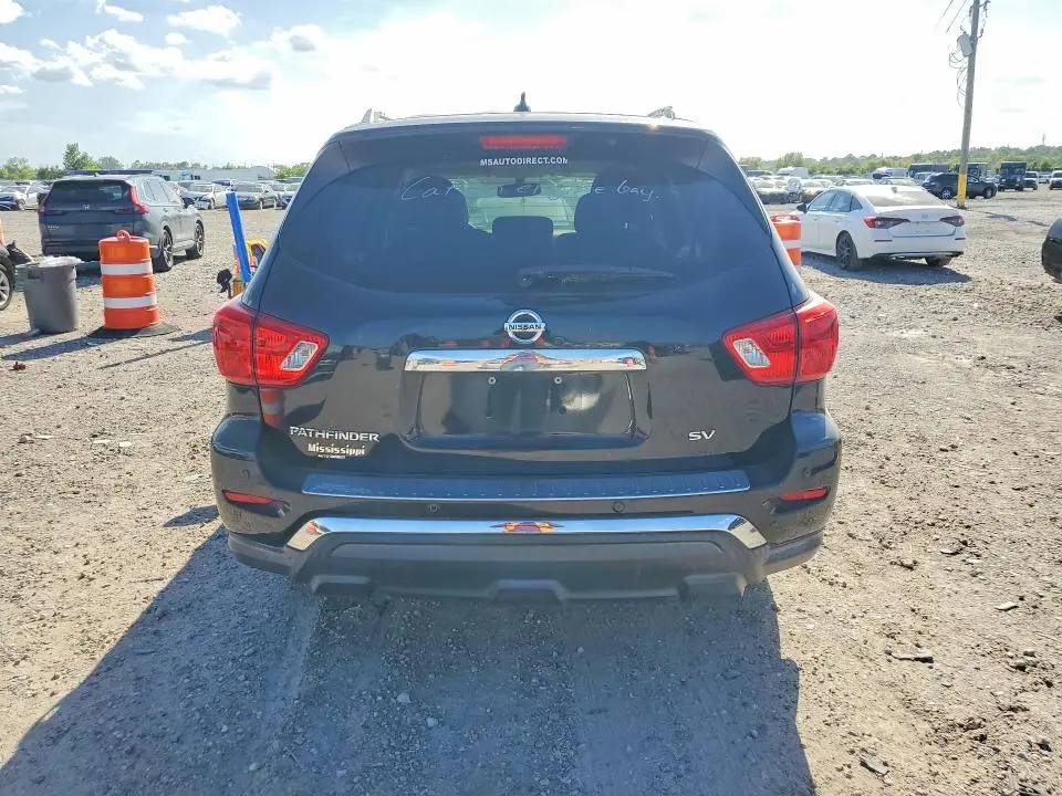 2017 NISSAN PATHFINDER SV  