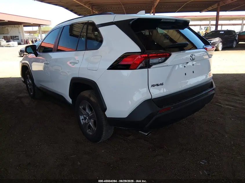 2025 TOYOTA RAV4 XLE