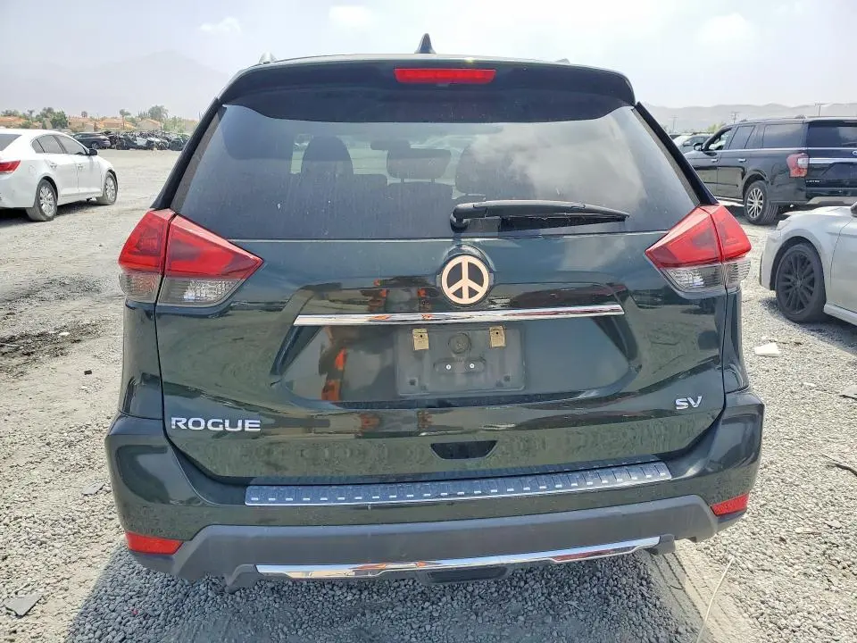 2018 NISSAN ROGUE SV  